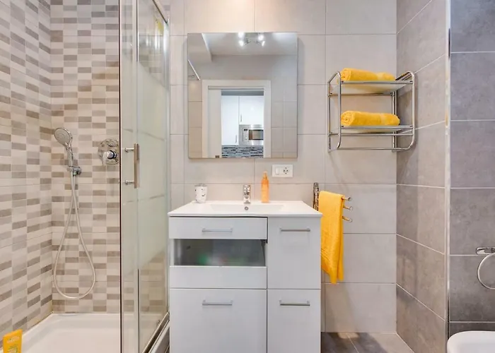 733 Wonderful In Lasamericas! Wi-fi Free! Appartement Playa de las Américas