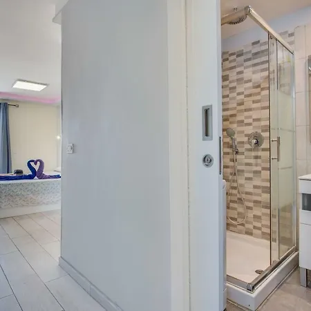 Apartamento 733 Wonderful In Lasamericas! Wi-fi Free! Playa de las Americas (Tenerife)